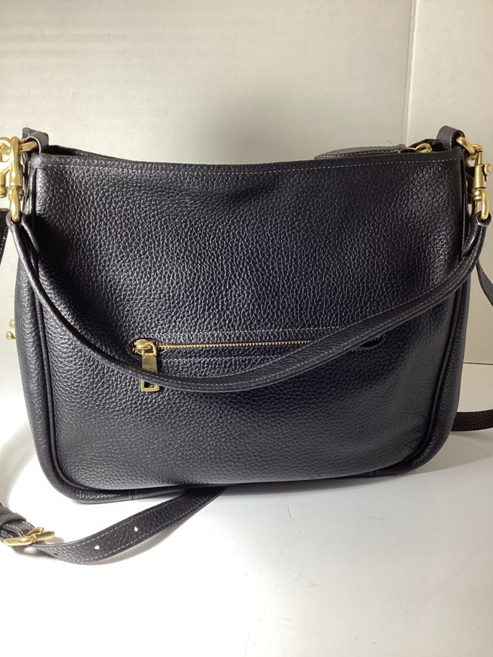 COACH
Cary Pebbled Leather Shoulder Bag - Picture 9 of 11